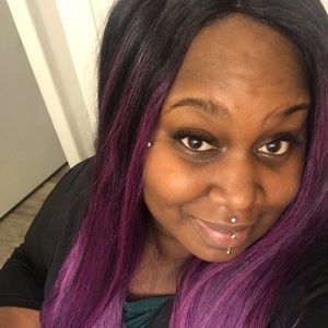 Meet your Posher, Loraine